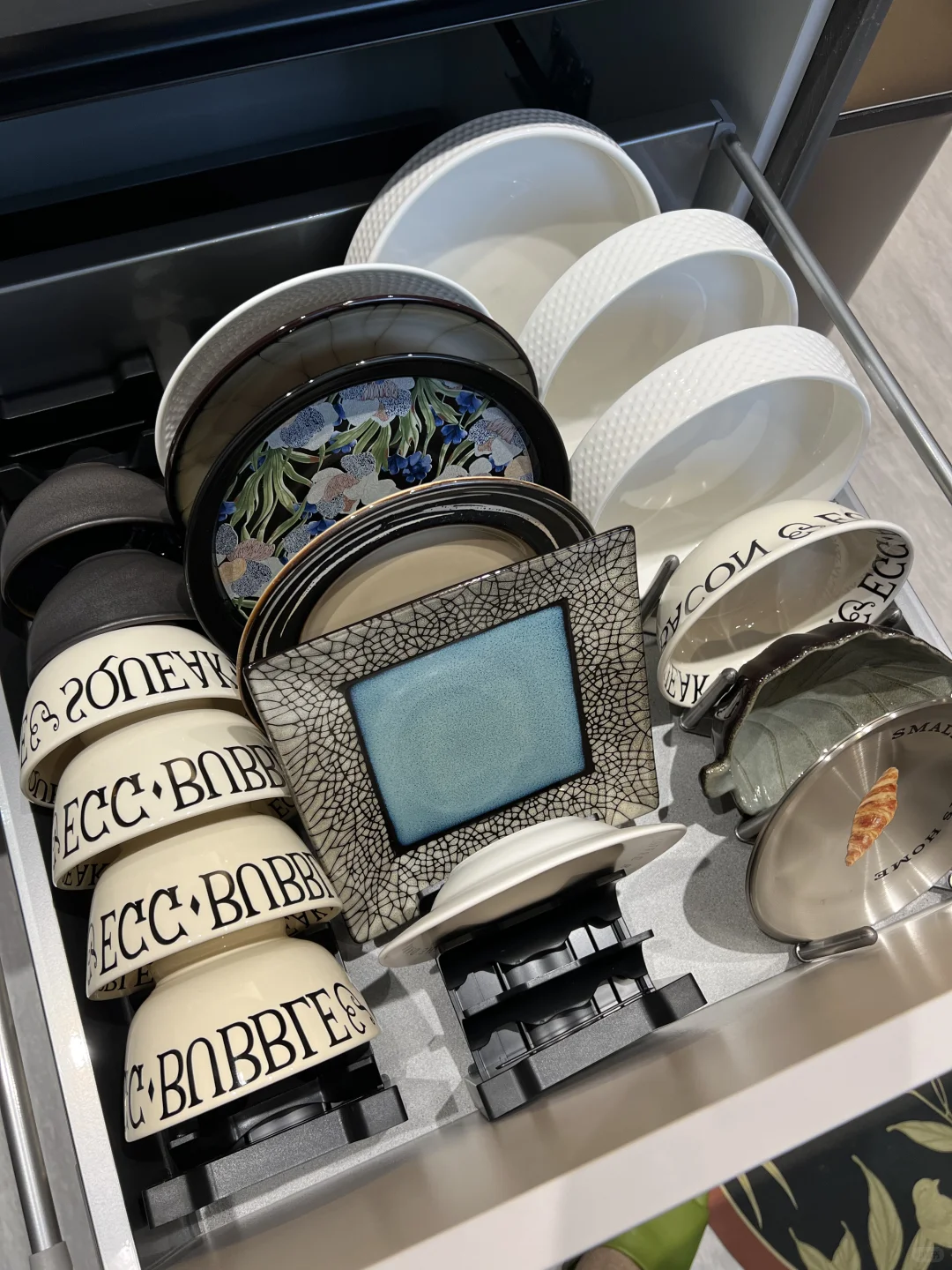 厨房里竟然有…..??