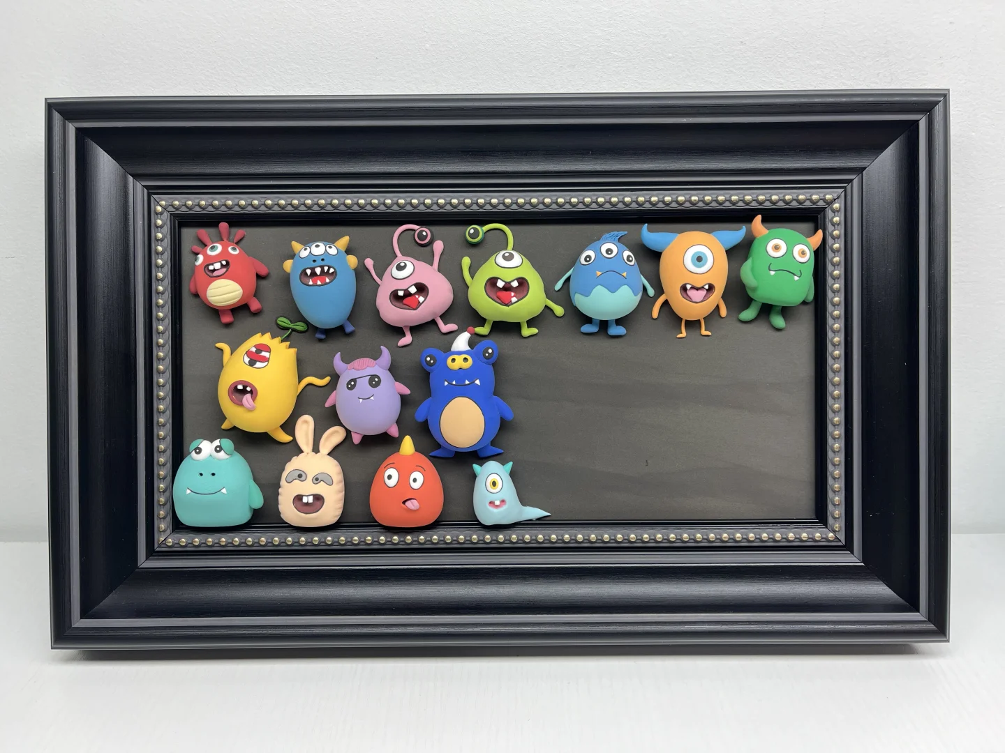 挑战做100幅粘土画之小怪兽?｜⬅️划附过程图