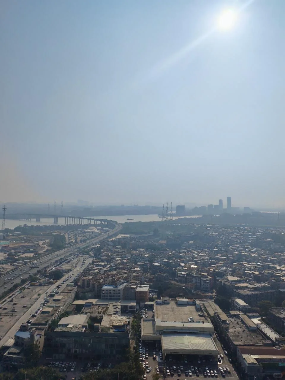 保利招商天郡四房出租。9999元??