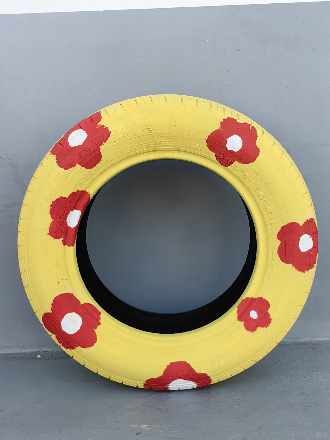 ?最好看的轮胎彩绘,有手就会?