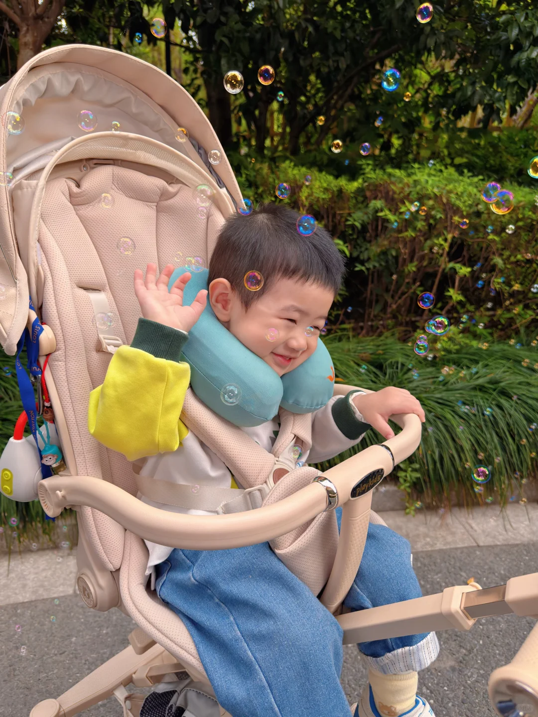 别让宝宝从小就脖子难受！