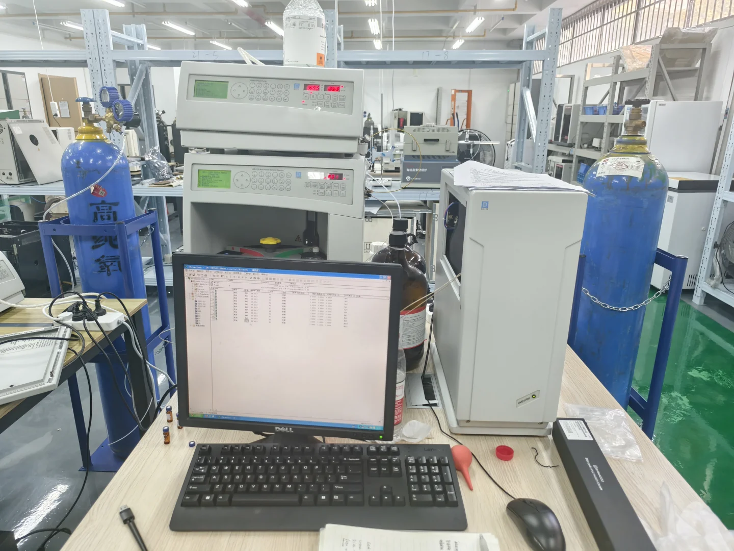 岛津TOC总有机碳分析仪and戴安液相色谱仪