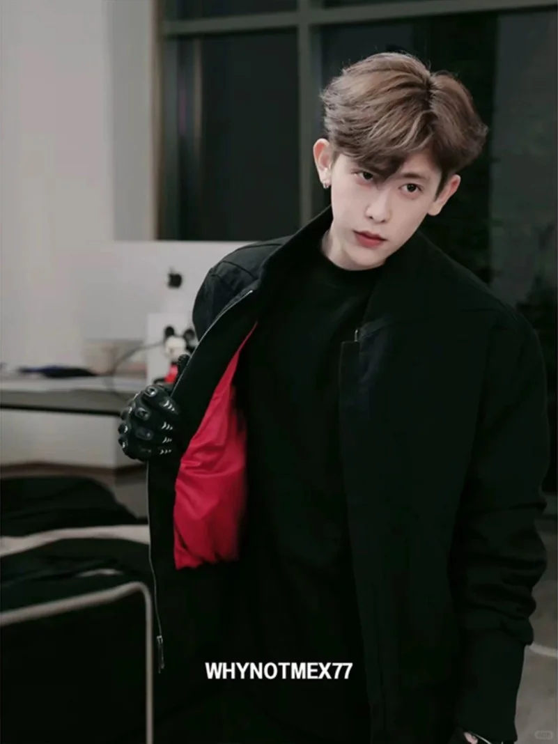 男生必入！这件黑色解构夹克也太帅了吧?