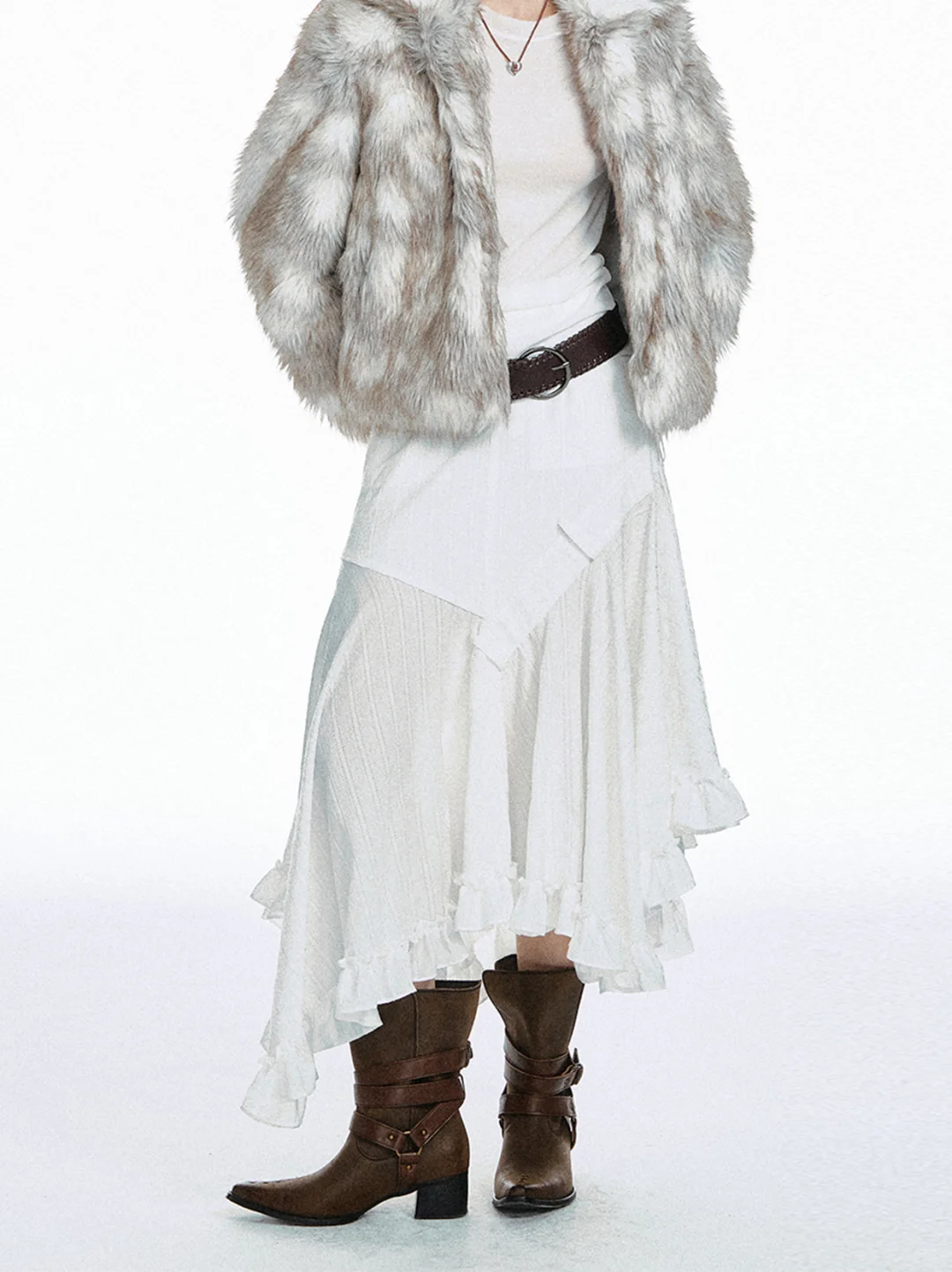 STRIKE A POSE*不规则拼接荷叶边半身裙