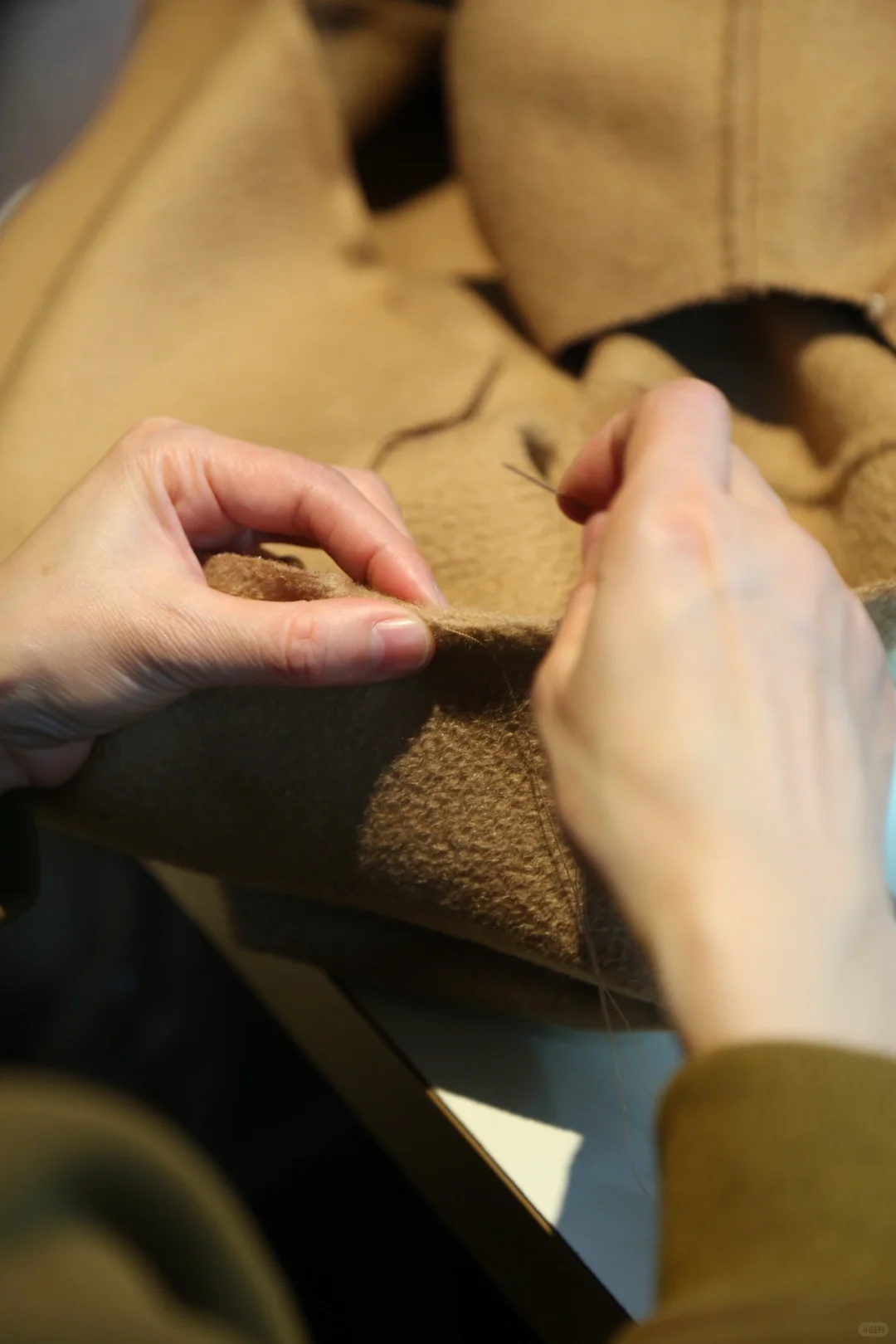 纯手工不规则设计款大衣