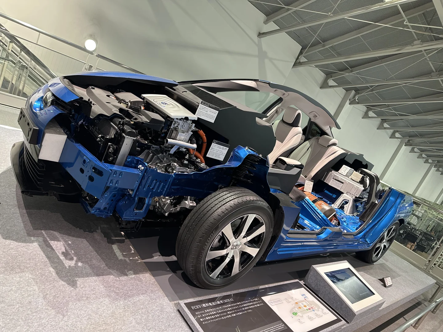 丰田 MIRAI 氢能源