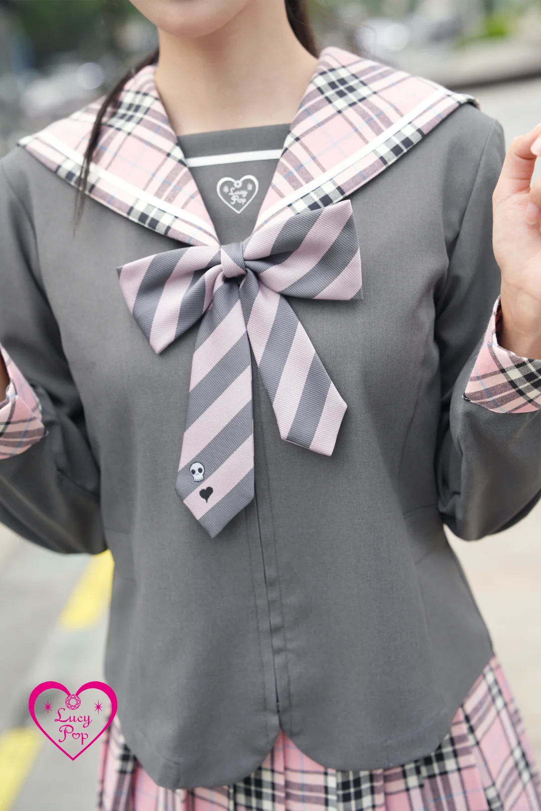 「Lucy Pop」不对称领结~小骷髅♥
