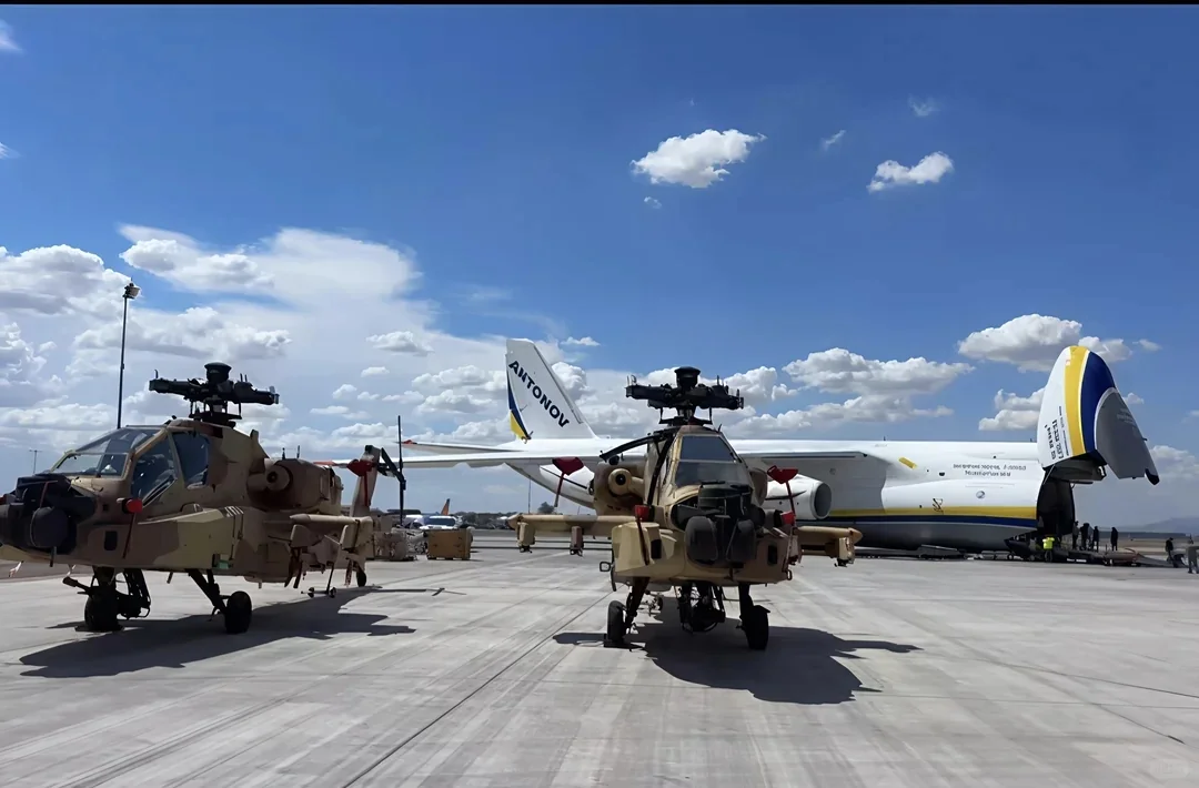 安124运输机运输印度阿帕奇武装直升机