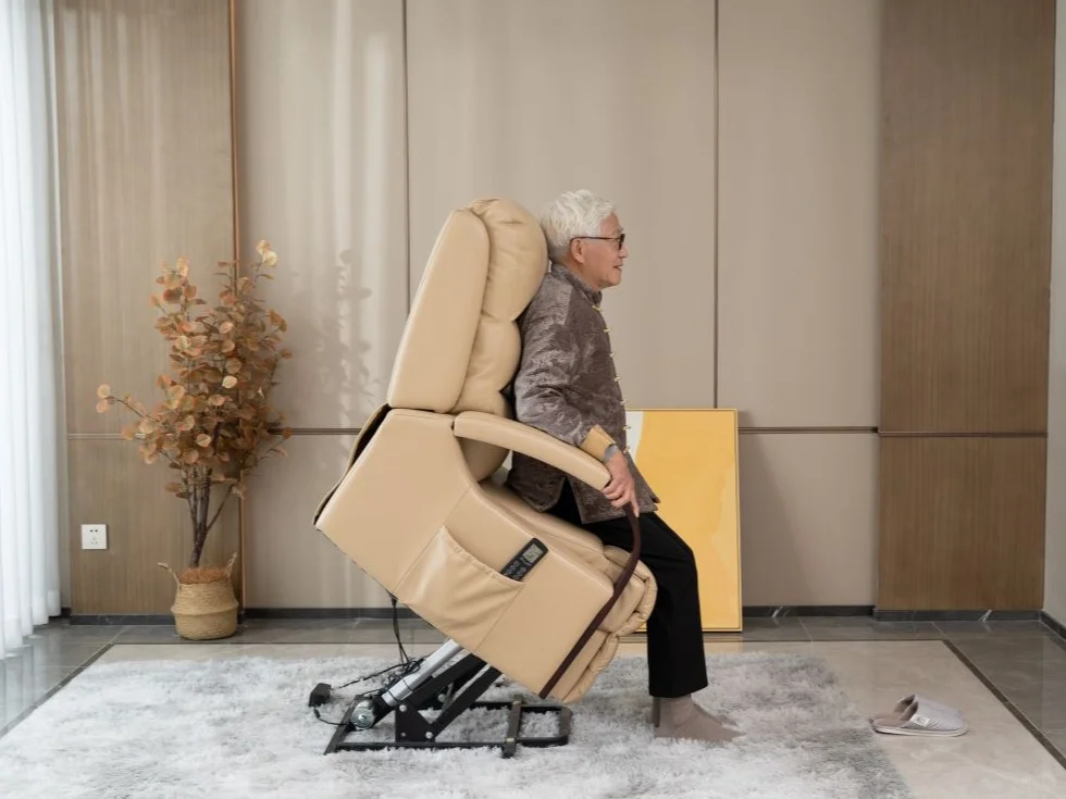 这么古典的外观竟然是电动沙发？