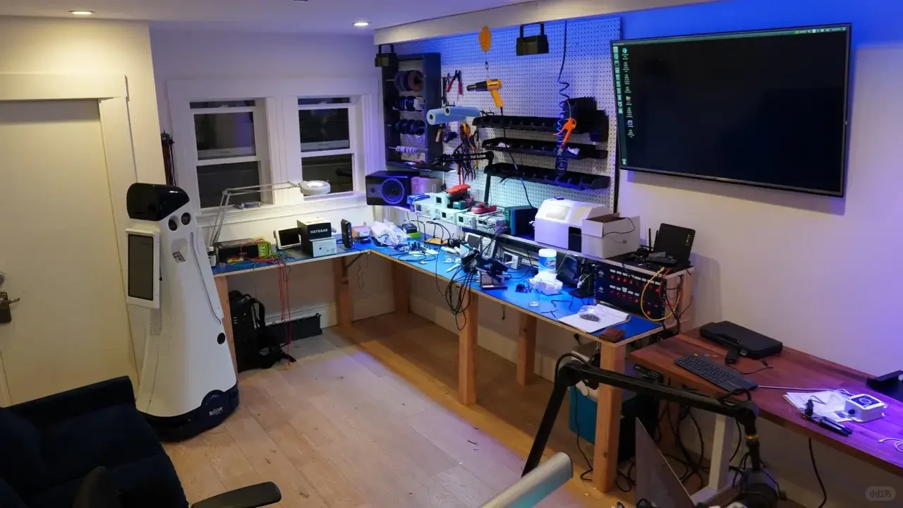 老外工程师自家的实验室