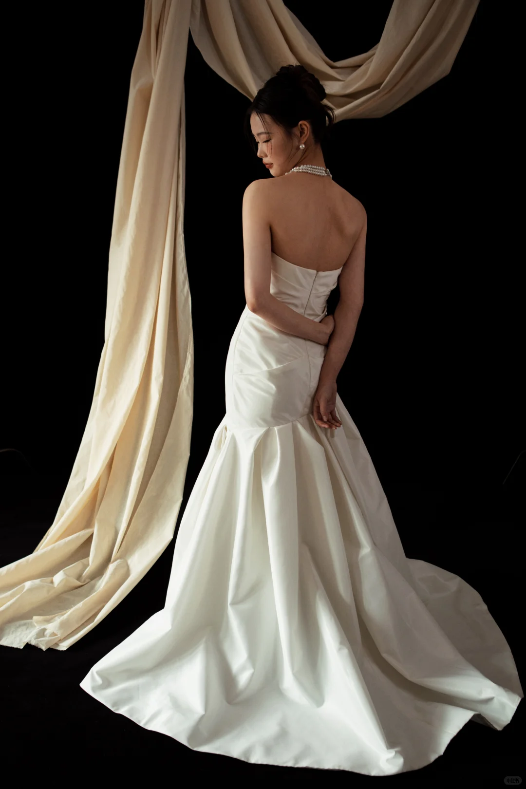 贵阳婚纱｜向来无法拒绝奶油油的塔夫绸鱼尾