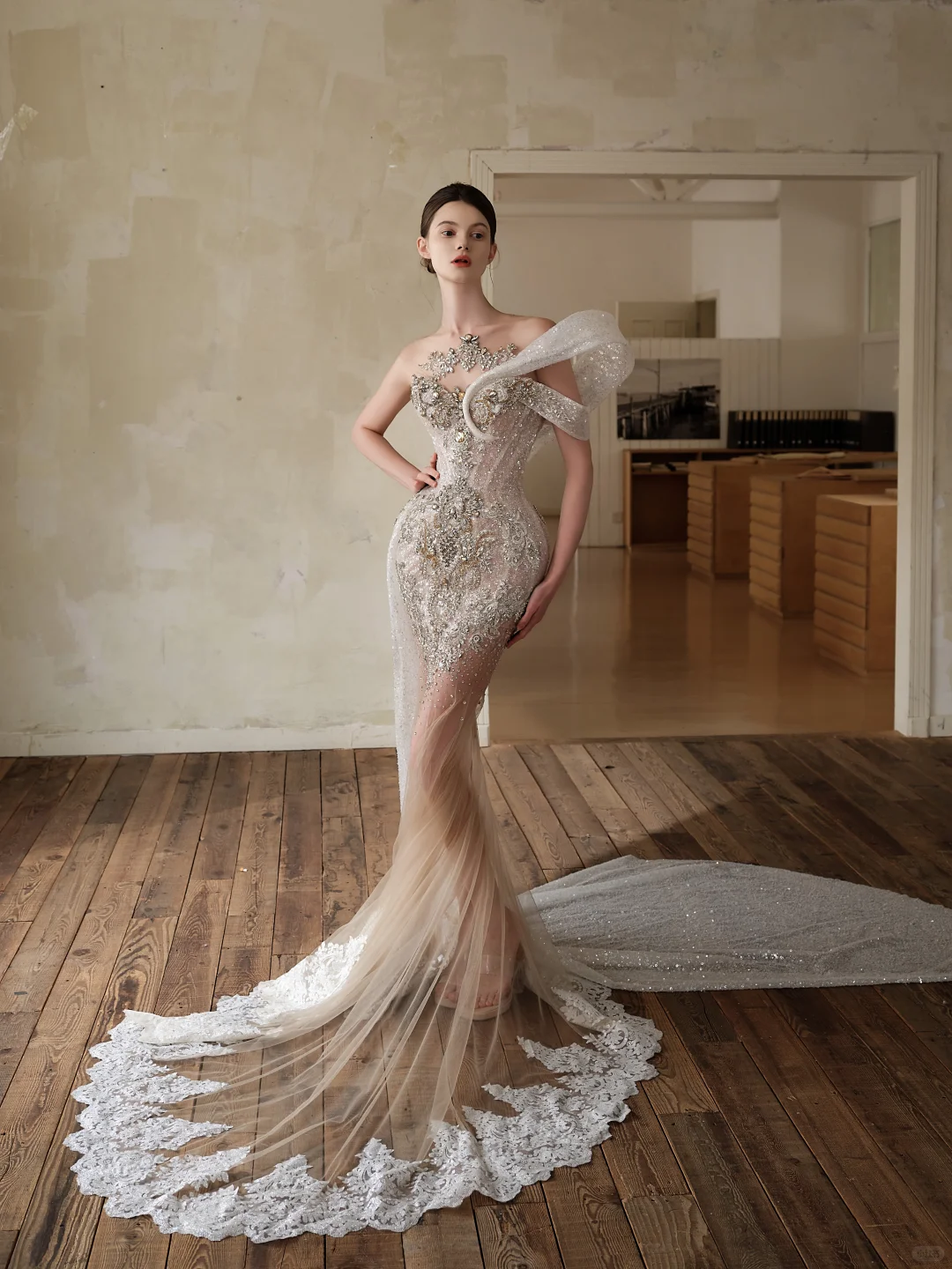 鱼尾合集|臀腰比+不对称美学,艺术生严选