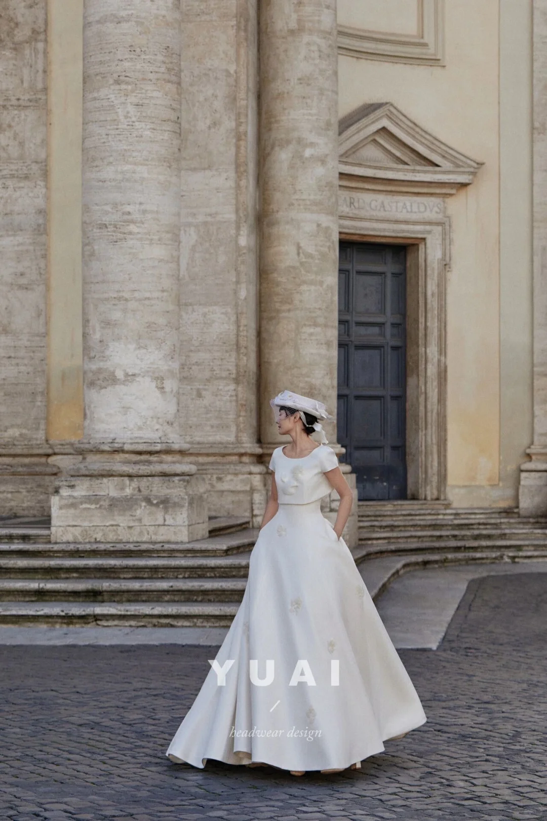 余爱婚纱MBTI图鉴 |紫人组