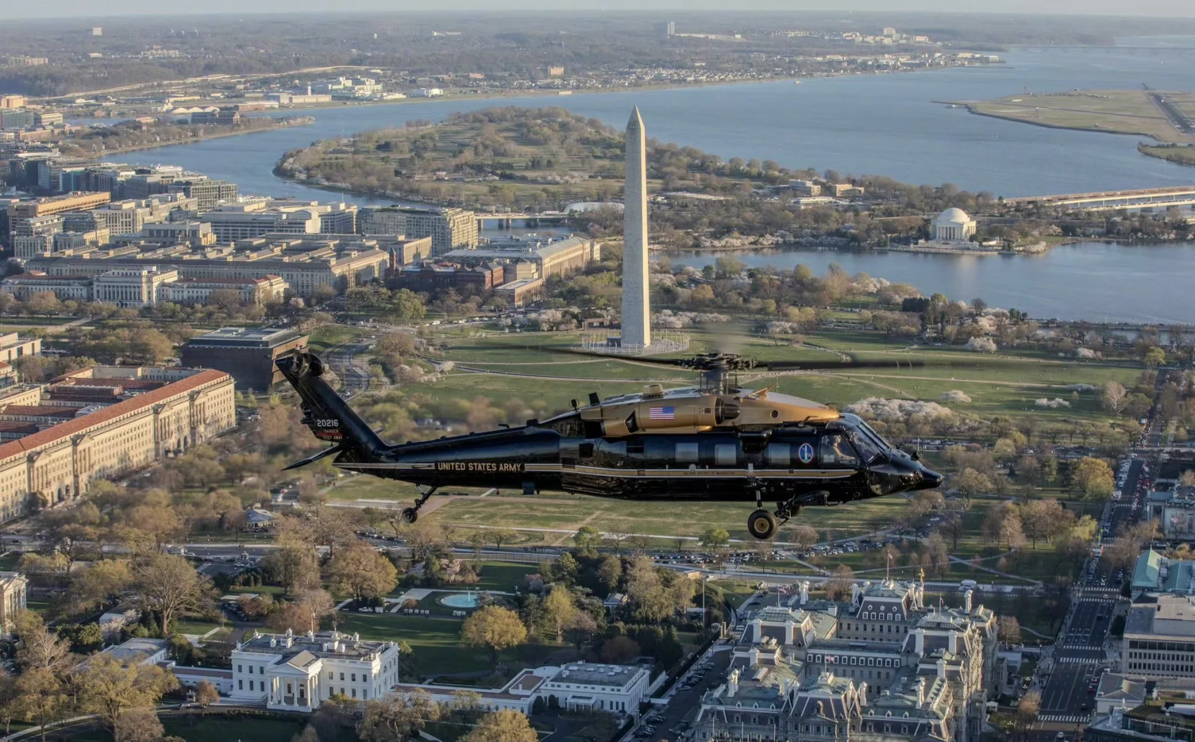 美国陆军VH60要员运输直升机