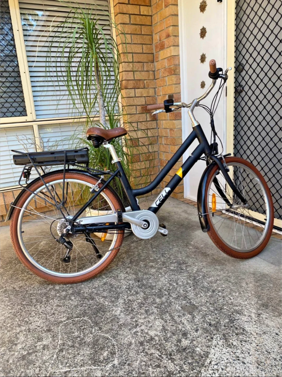 布里斯班出e-bike,800刀