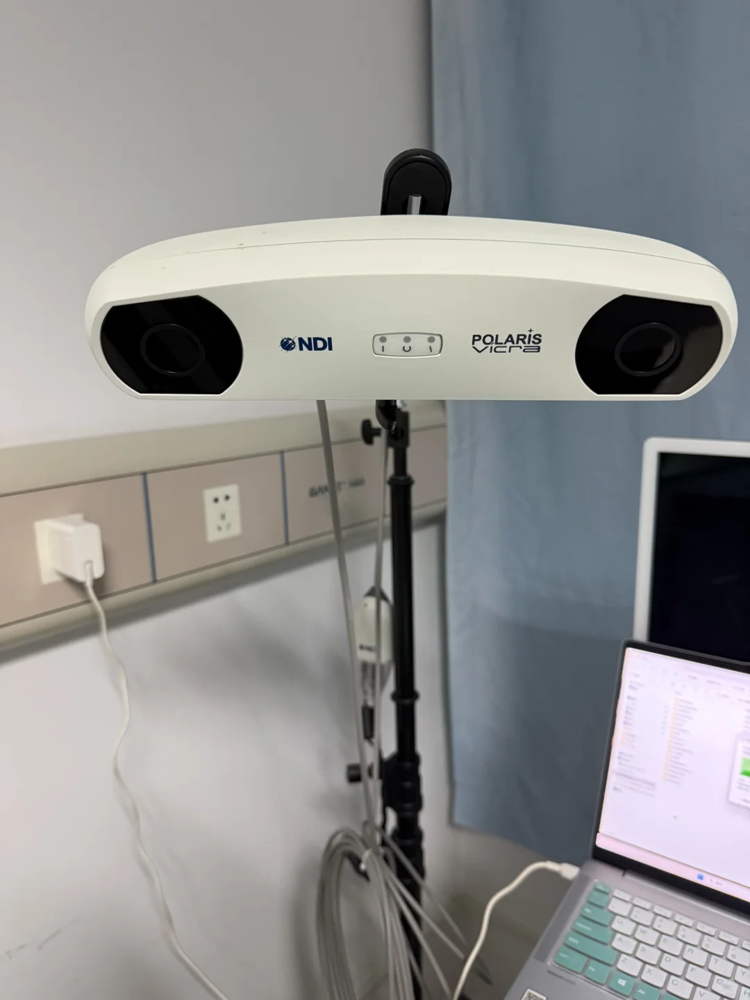 安医大二附院心理科设备科普：经颅磁刺激仪