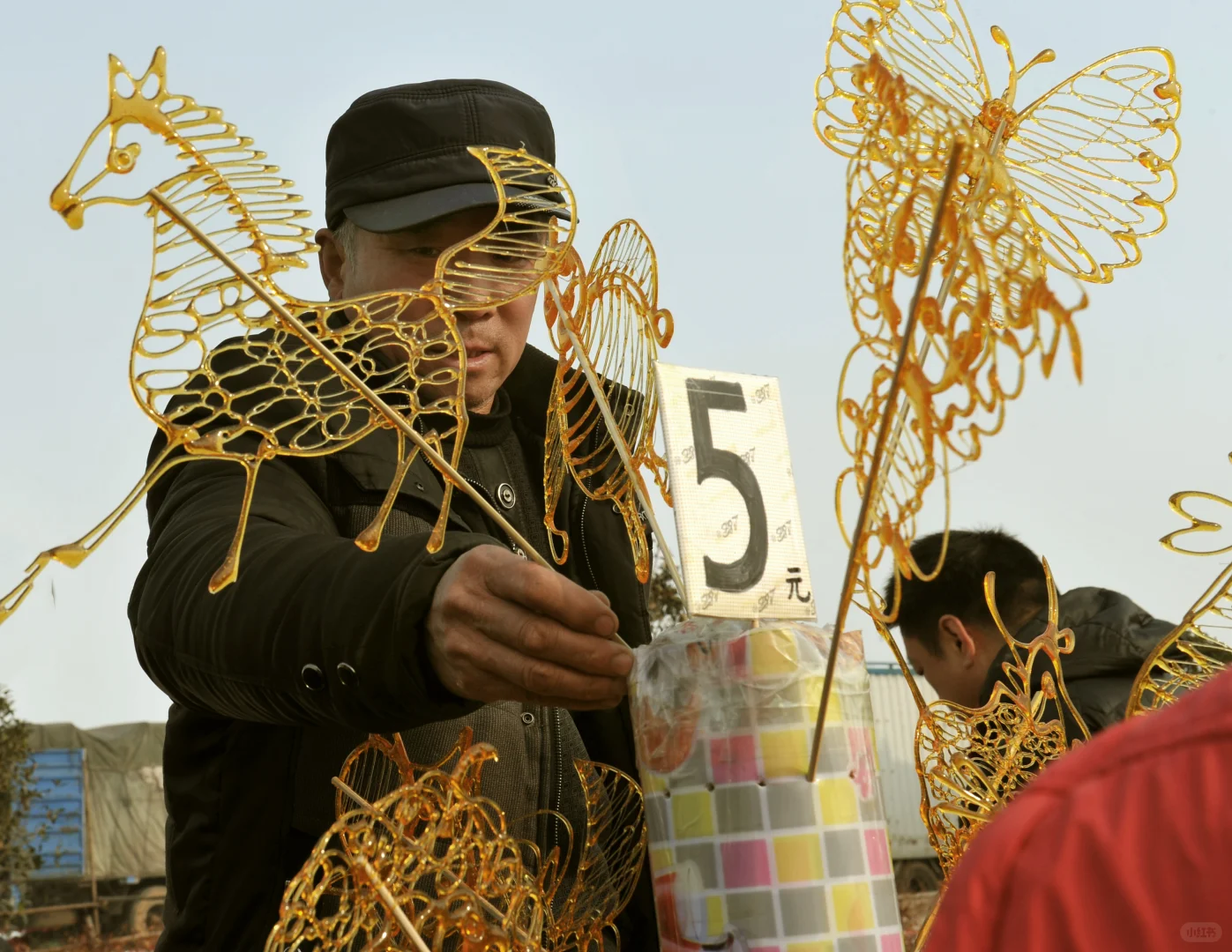 制作糖画的手艺人