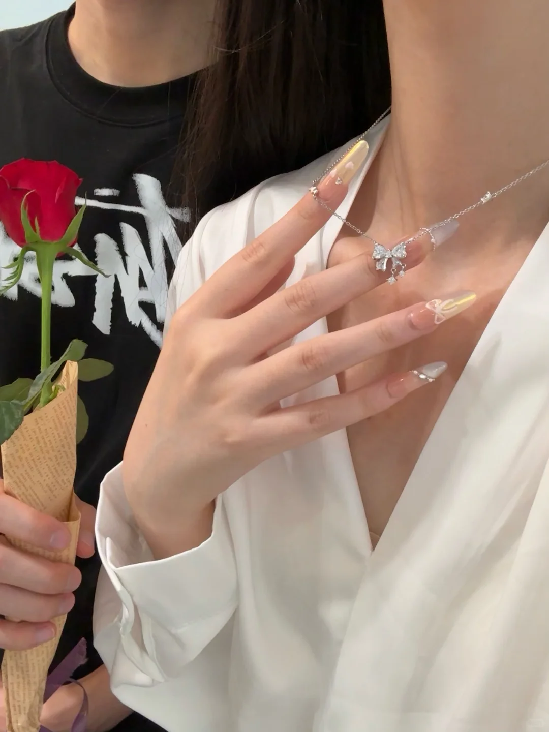 幸福100天?收到男朋友送的纪念日项链咯?