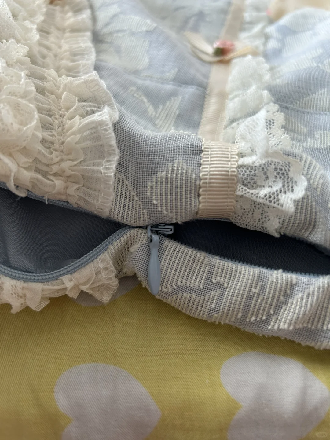 里雾诗拉链崩开了怎么办