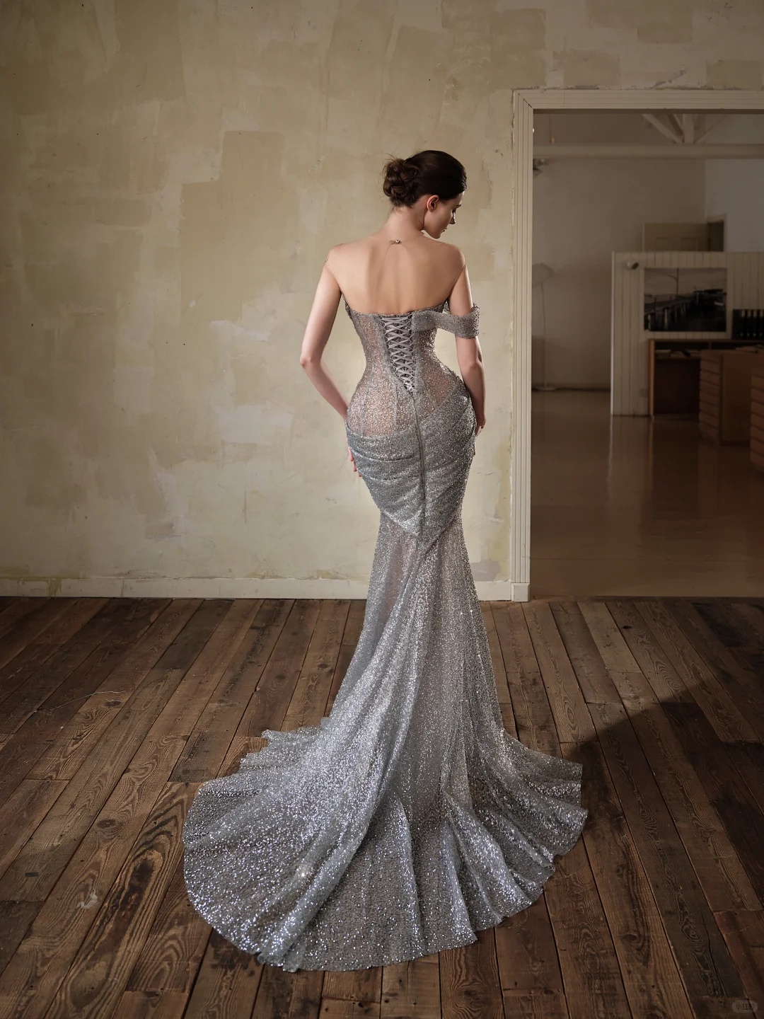 鱼尾合集|臀腰比+不对称美学,艺术生严选