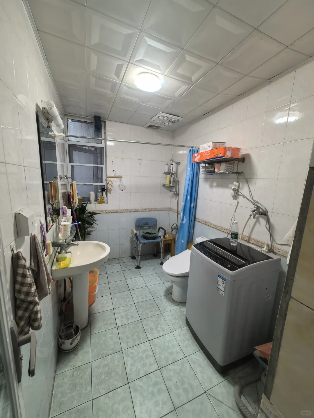 85岁老奶奶的梦想改造家：卫生间