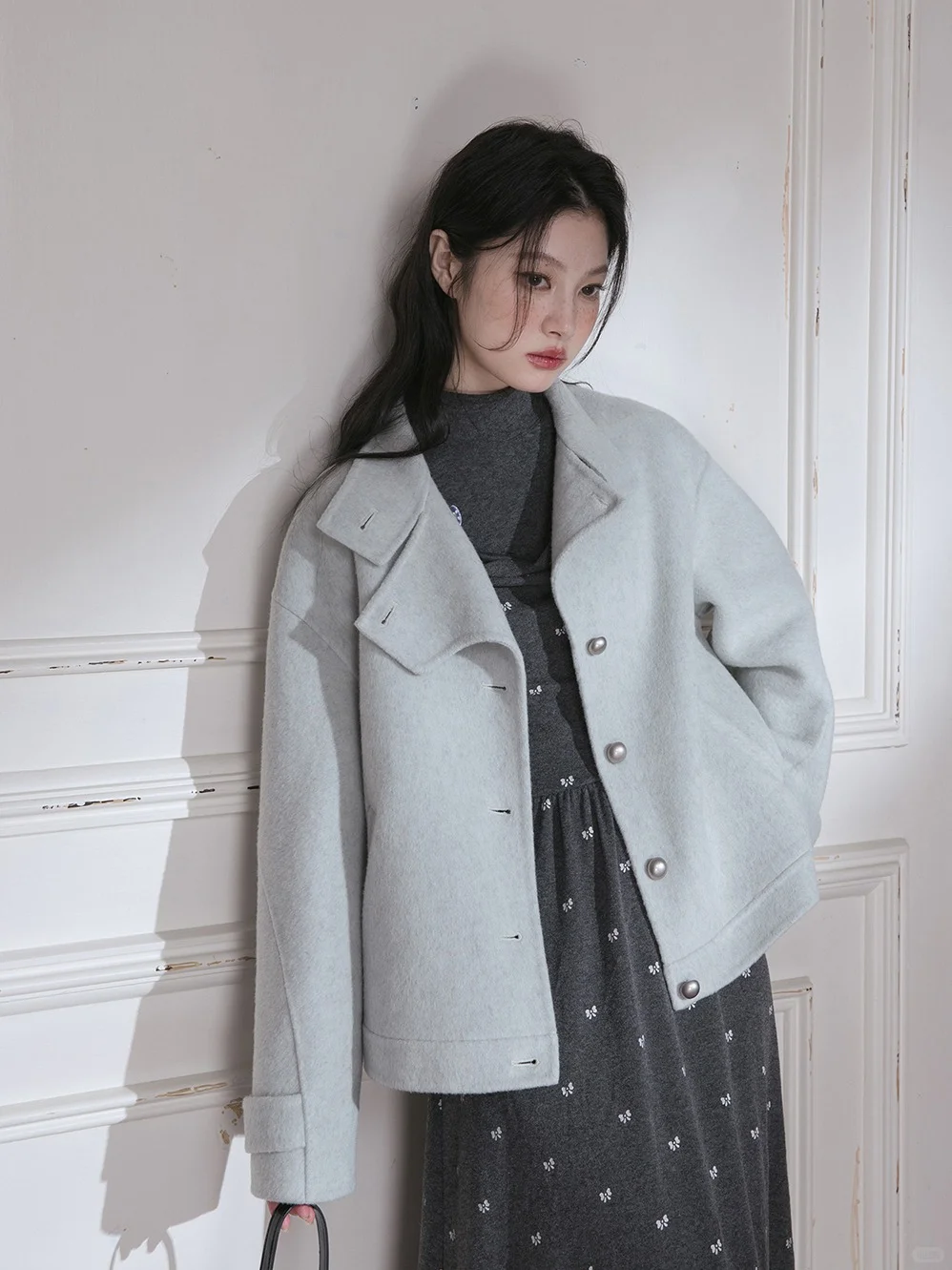清冷感双面呢外套 选哪个?