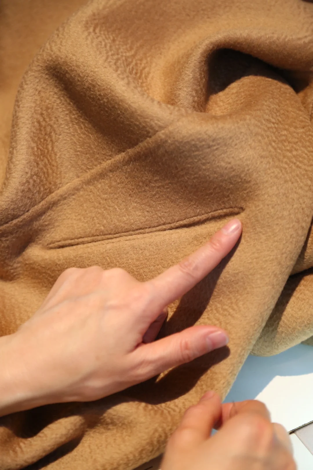 纯手工不规则设计款大衣