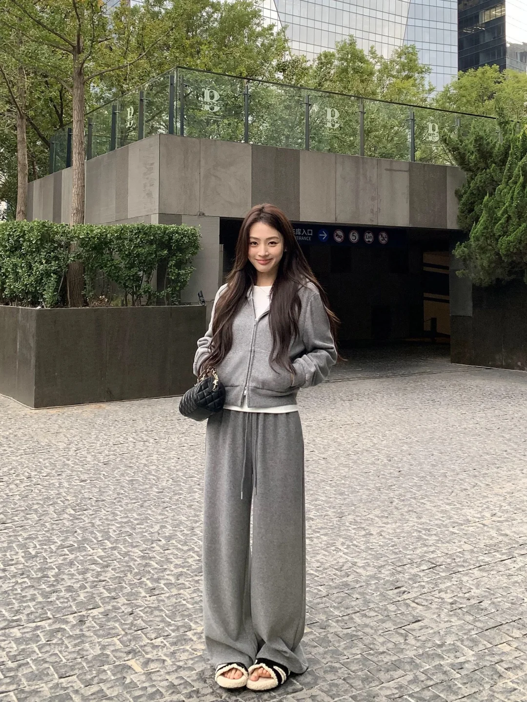 百穿不腻的黑色大衣!!!