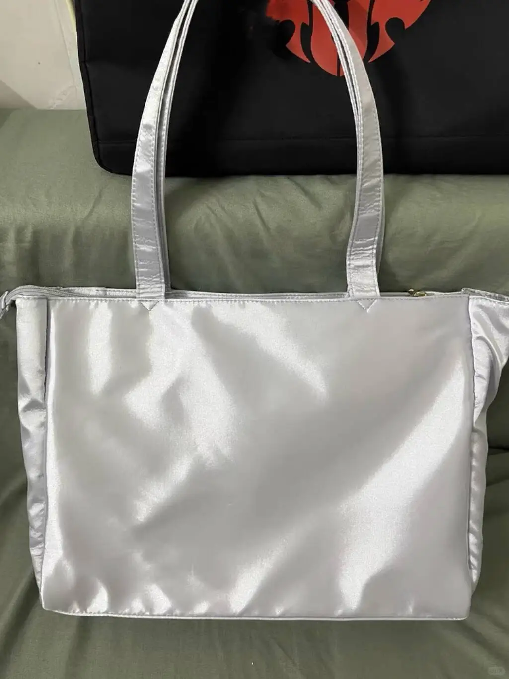 丝带痛缎白被溅上油点了怎么办。。