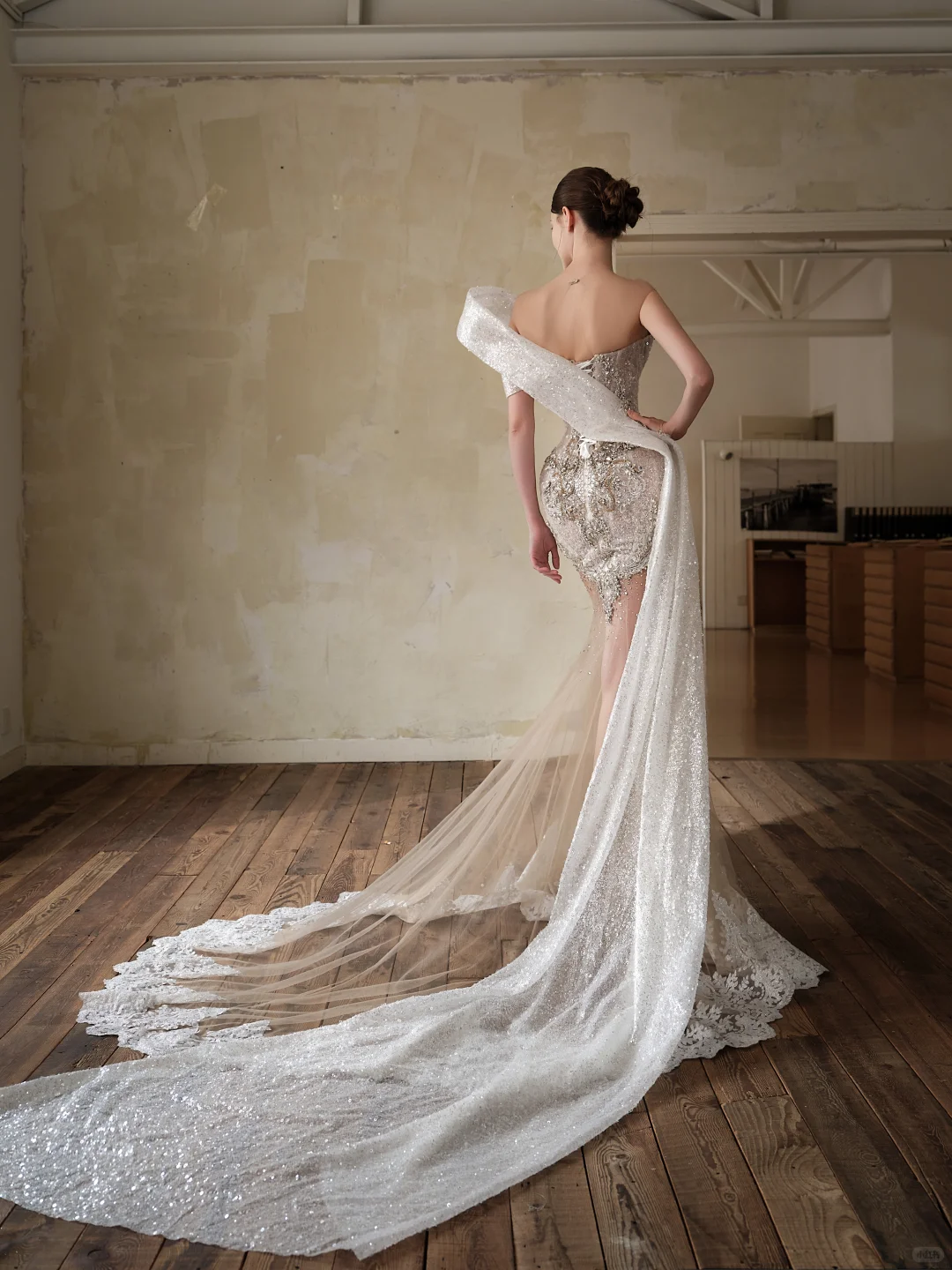 鱼尾合集|臀腰比+不对称美学,艺术生严选