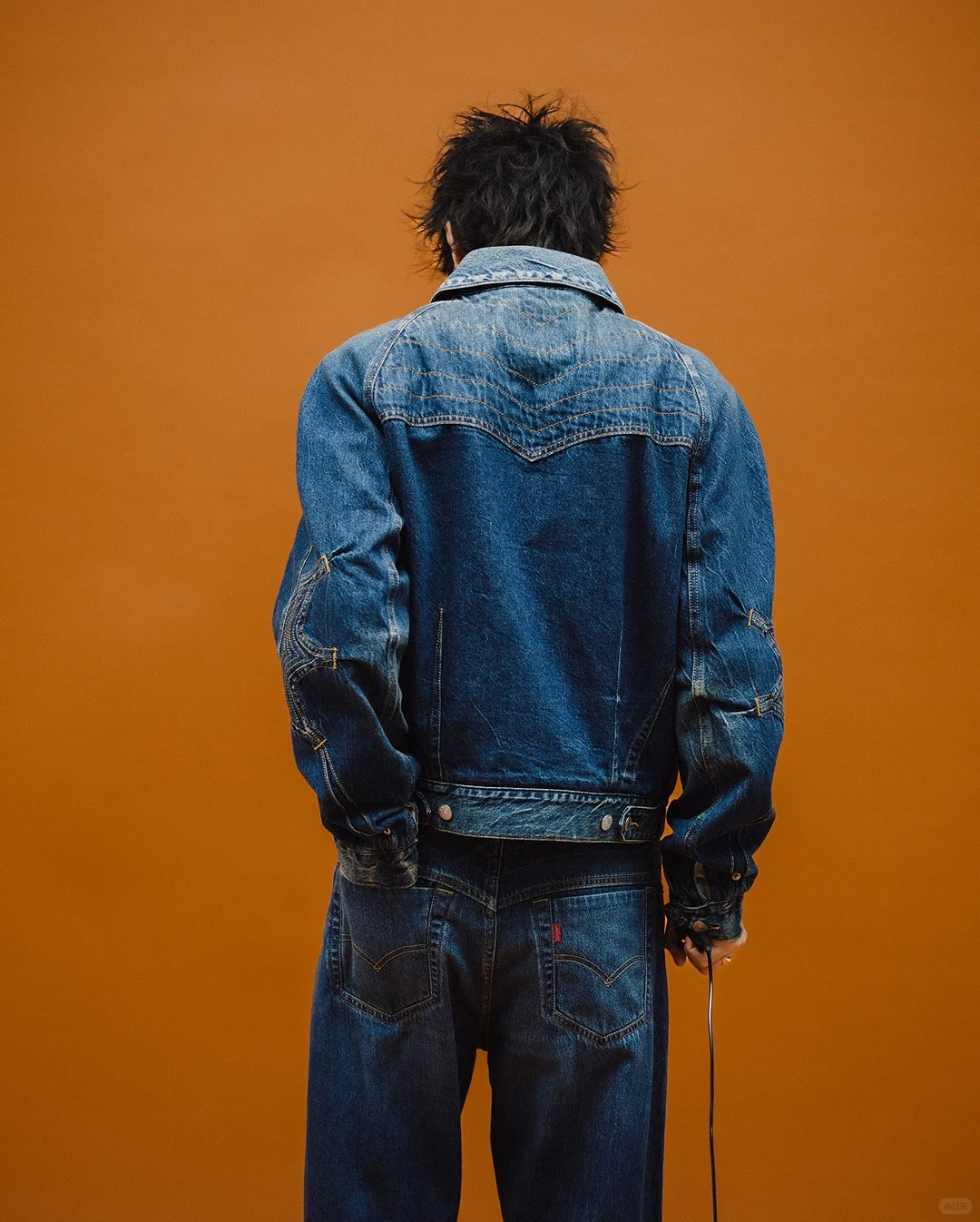 男装新篇章来了Levi’s携手Kiko Kostadinov