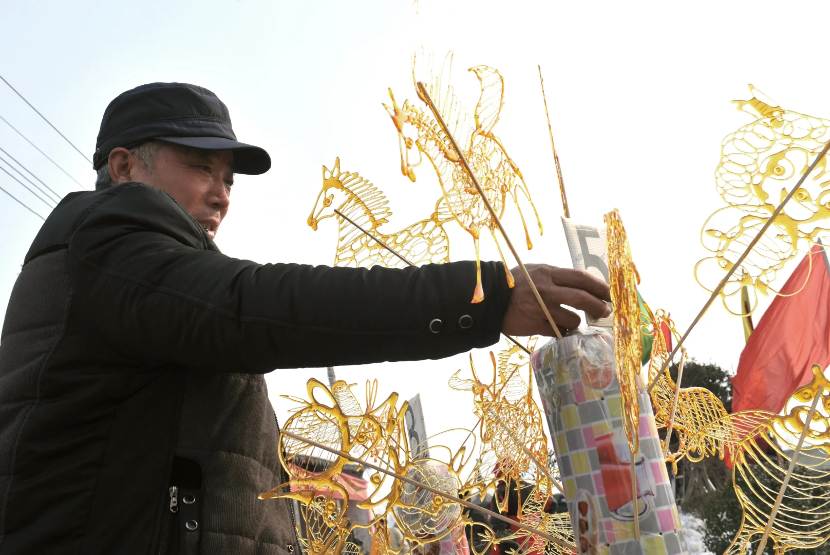 制作糖画的手艺人