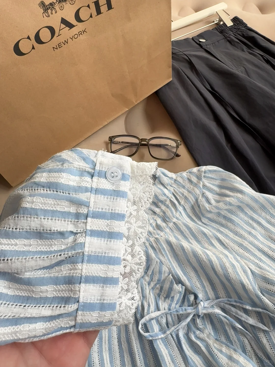 是你想要的蓝白条纹衬衫吗？