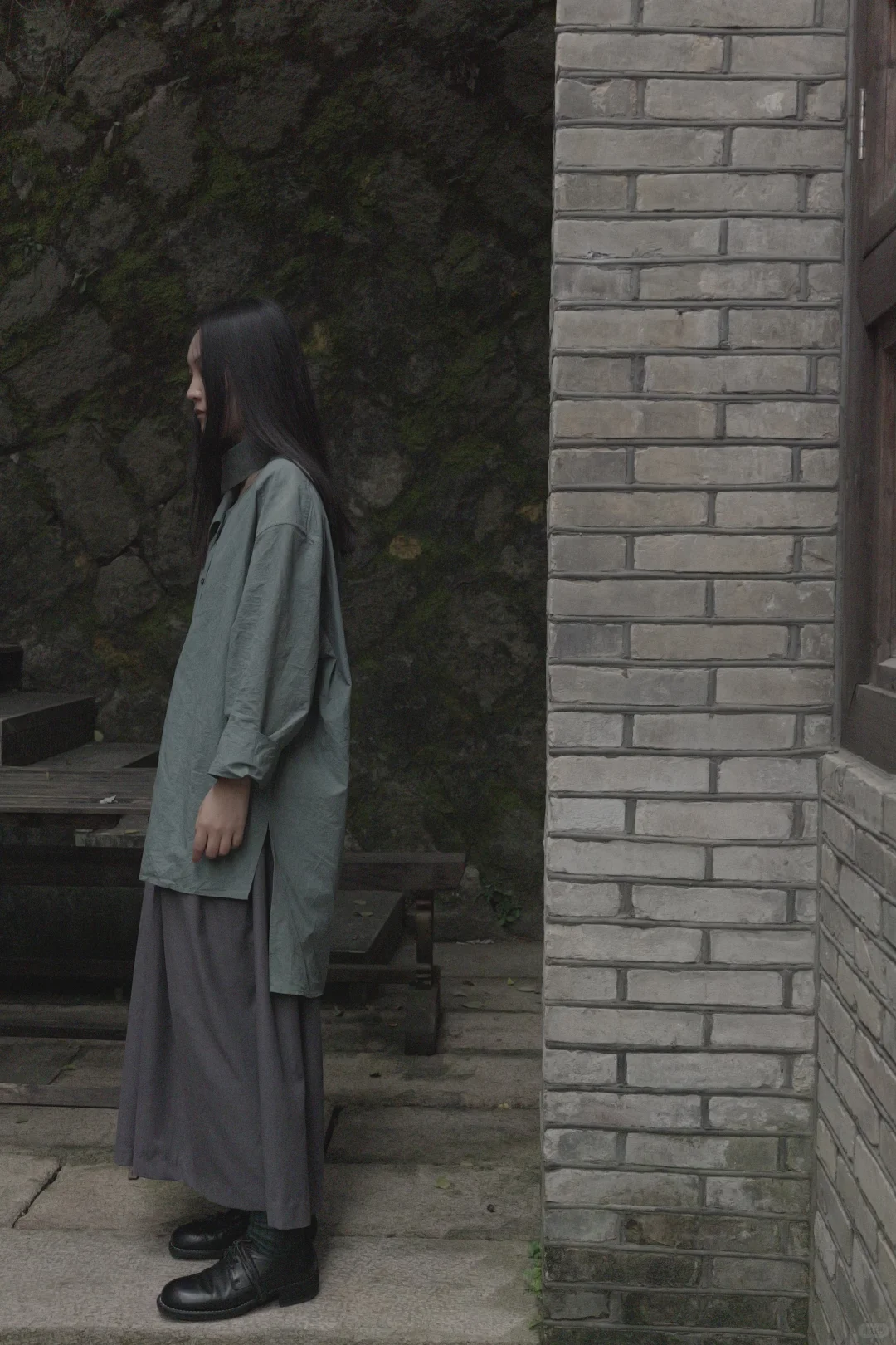 斯夏,是年轻版的UMA WANG吗?