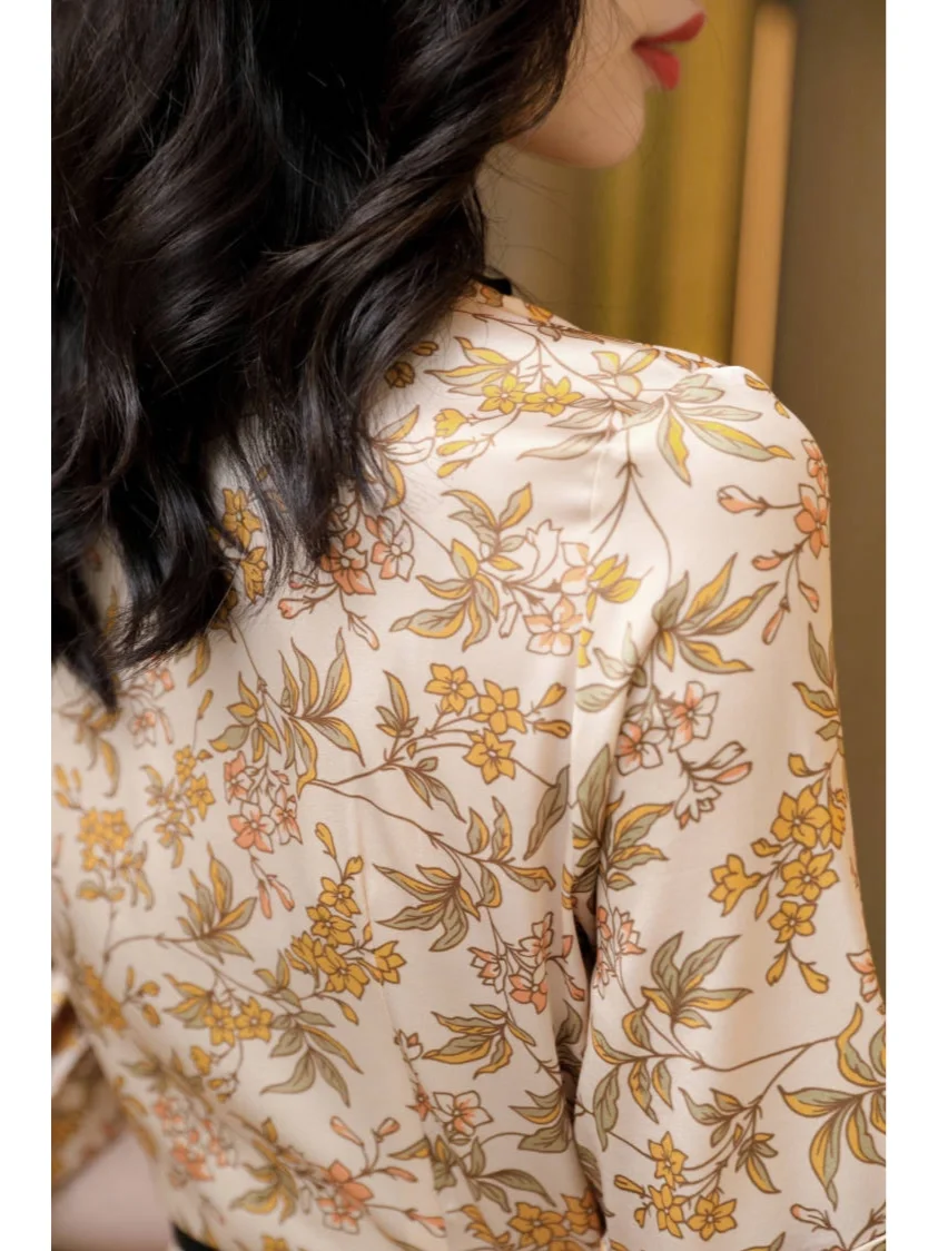 小众不对称领口设计☁️重磅真丝连衣裙?