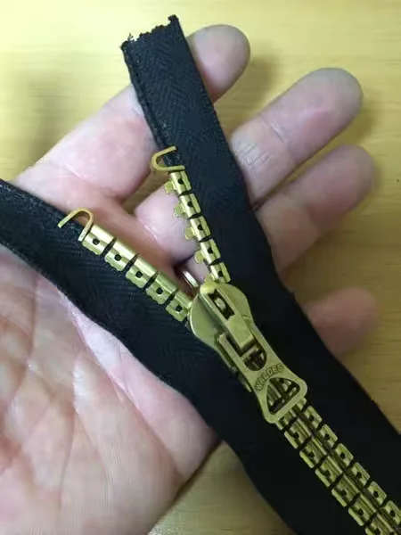 一些特殊拉链齿