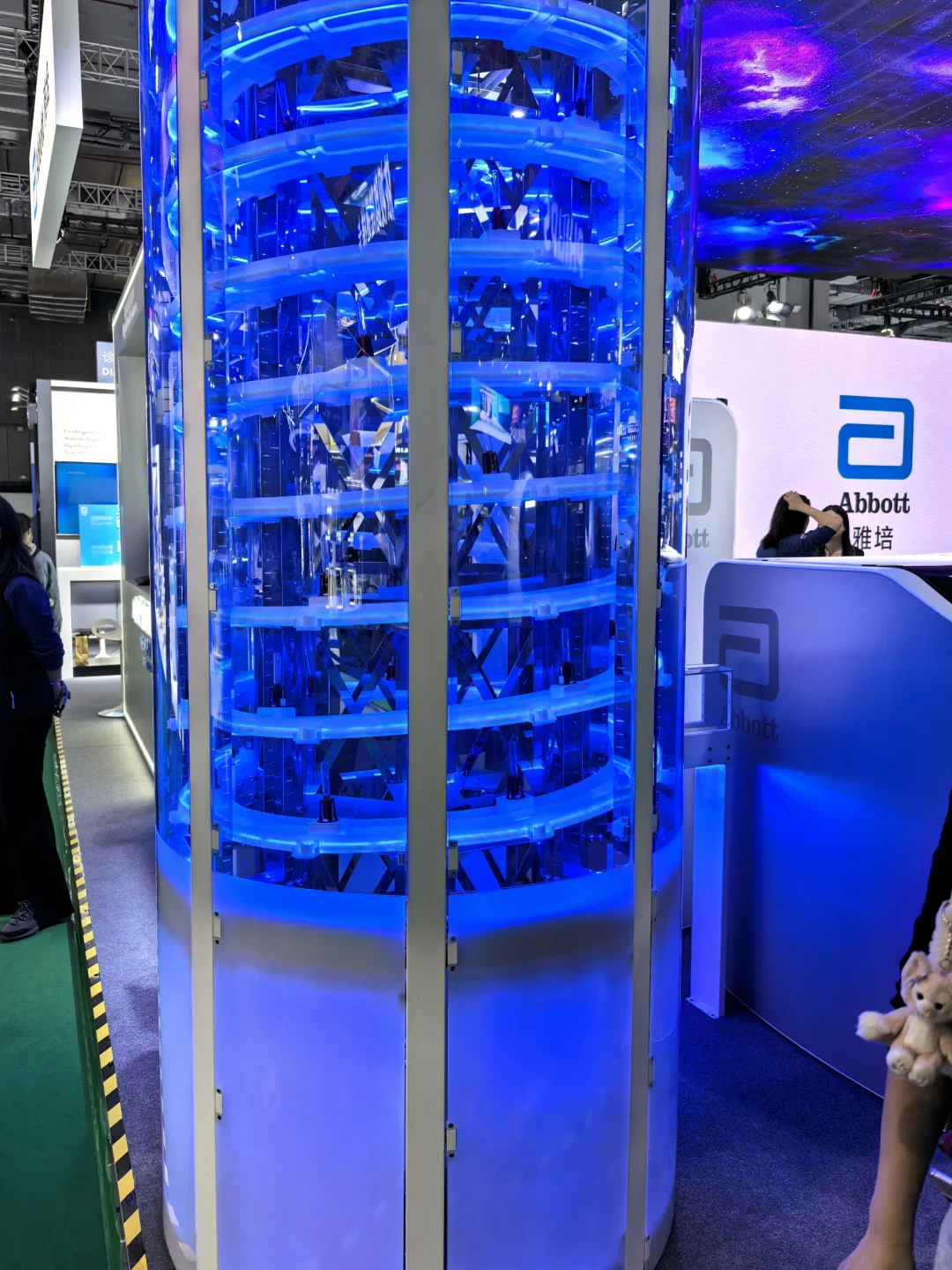 进博会 走断腿的一天