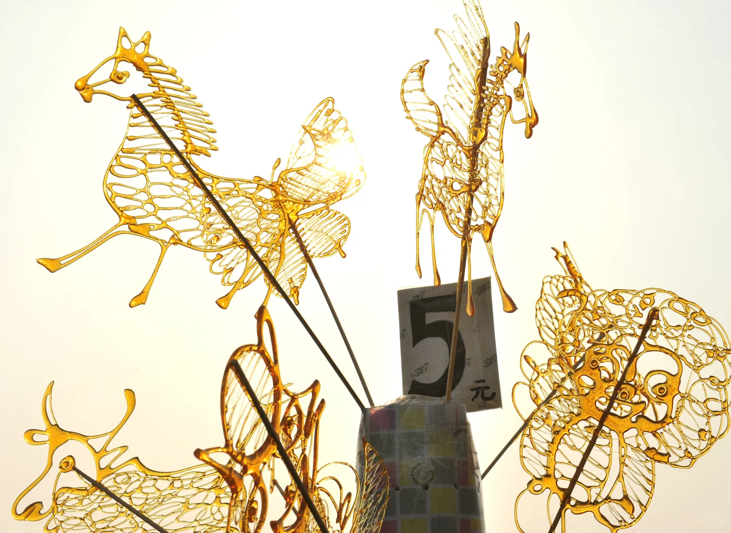 制作糖画的手艺人