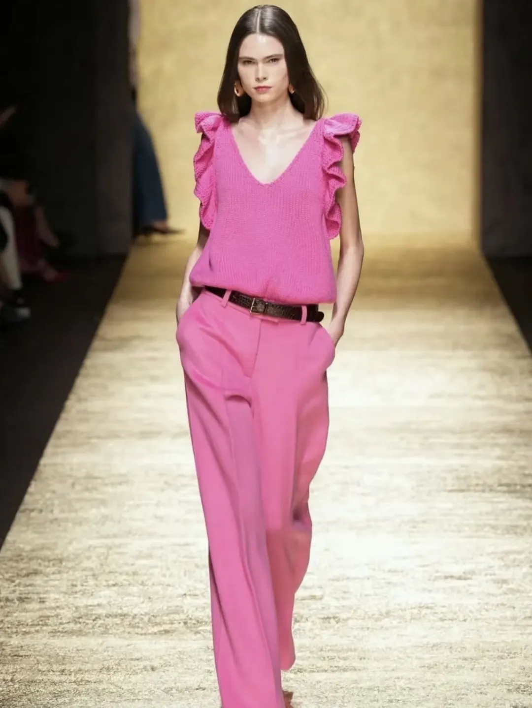 秀场|Luisa Spagnoli 25AW 优雅的立体针织