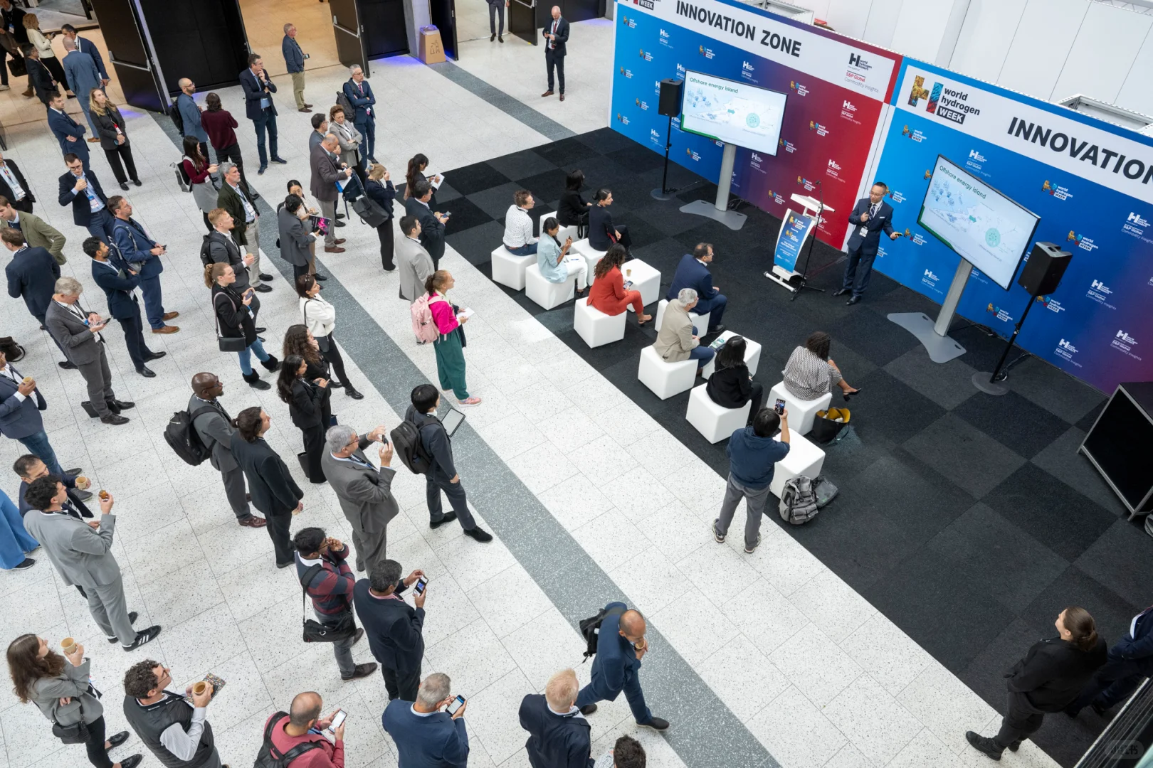 在世界氢能大会上讲电气