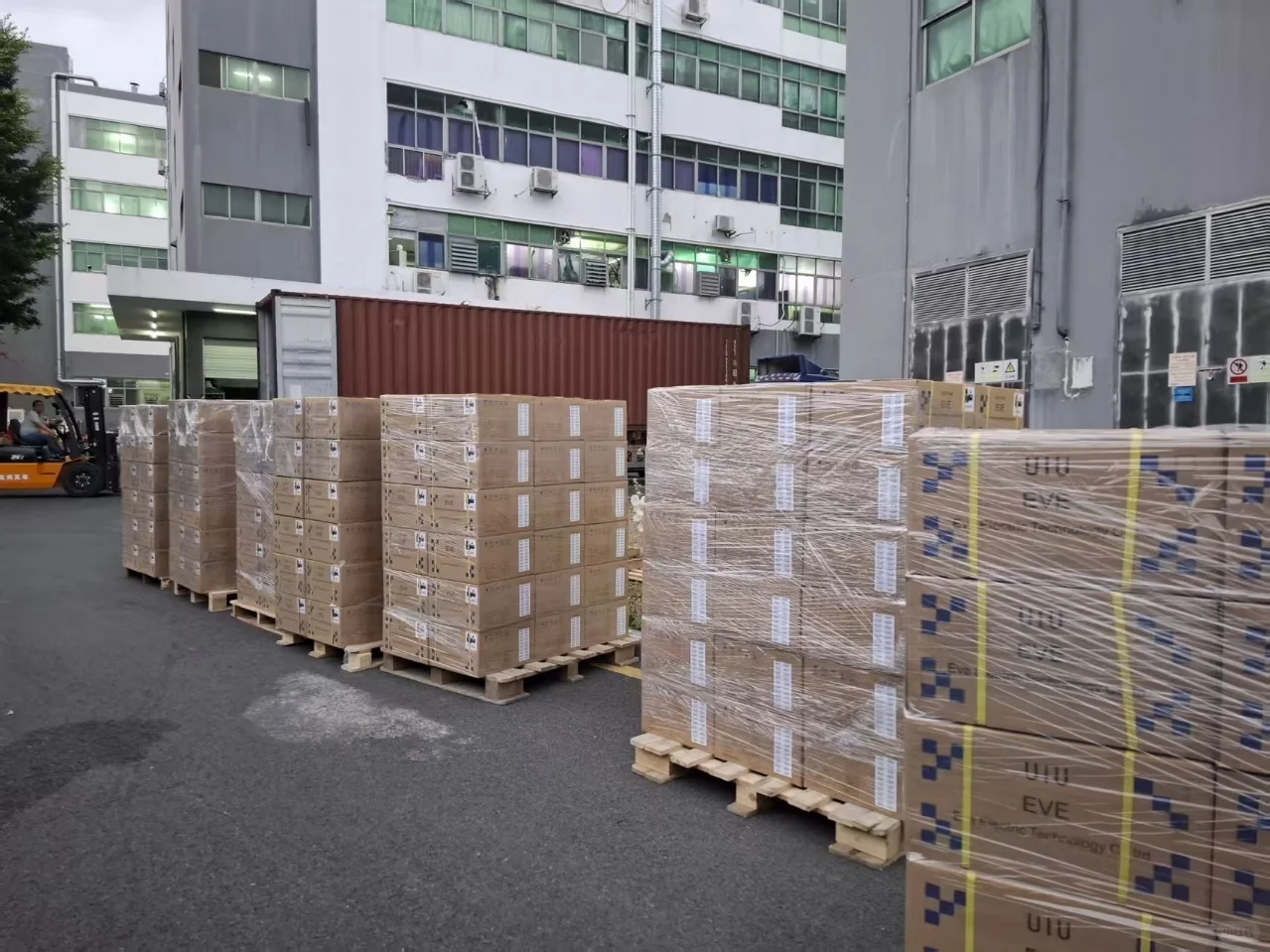 年底了牛马也雄起一回，十万台智能电表出海