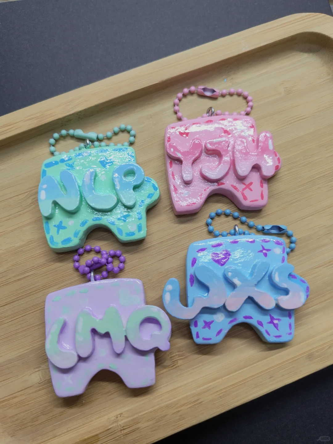 粘土拼图挂件 | 把名字做成彩色宇宙?