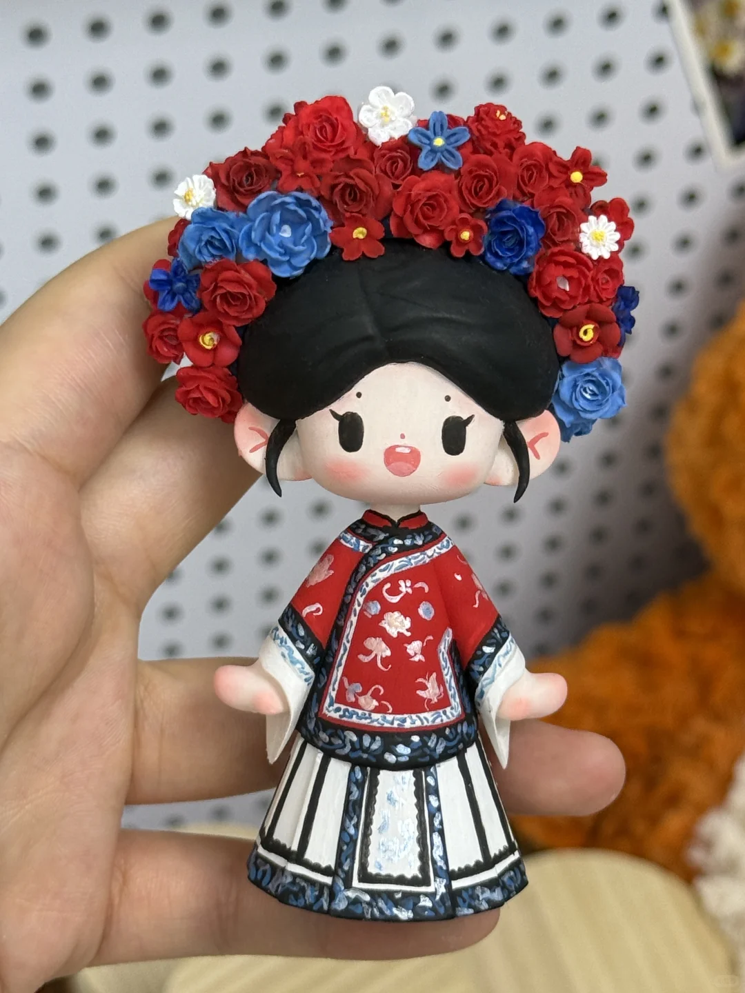 终于做到了簪花造型的手办?