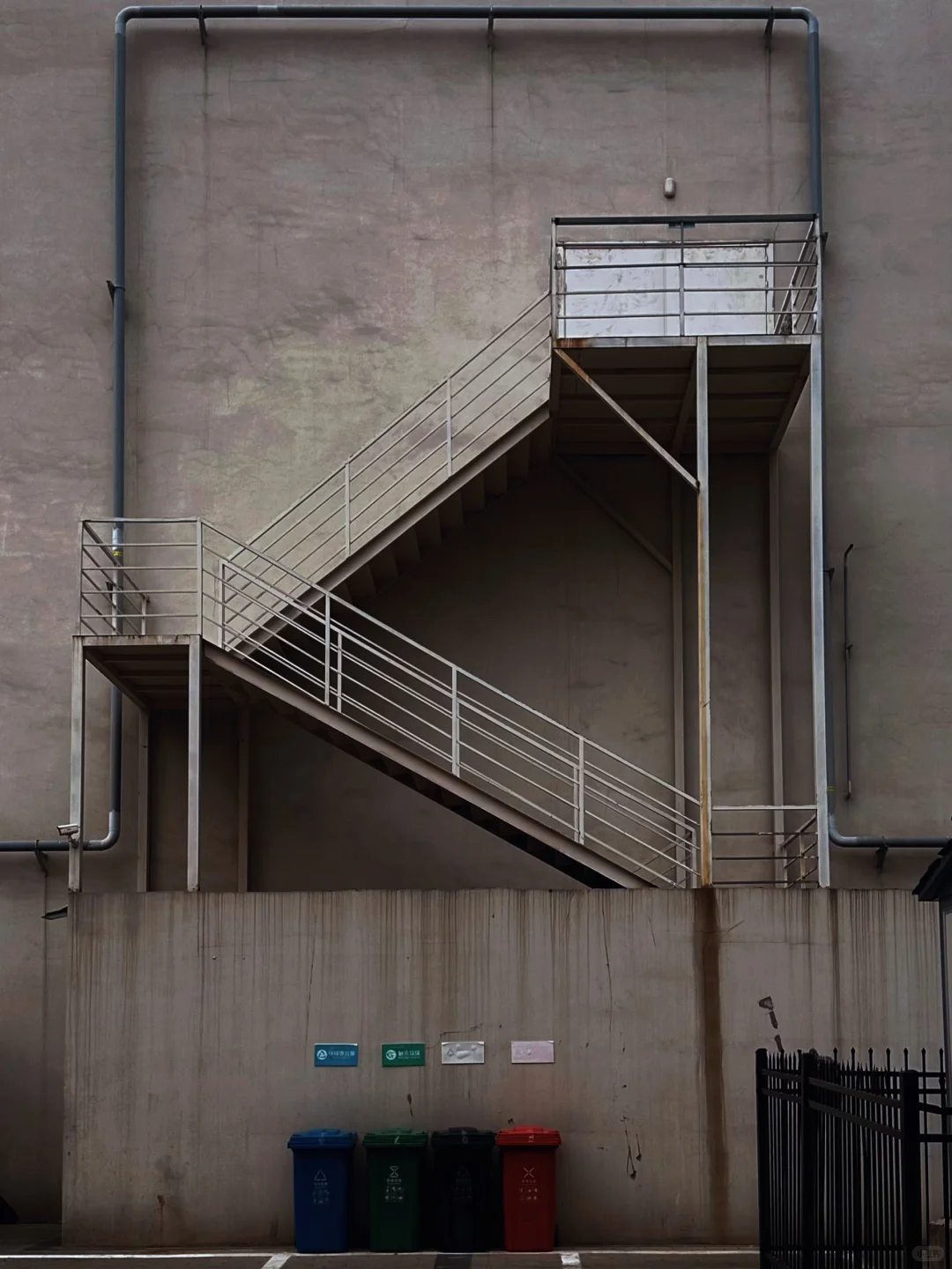 时光不语自清浅·岁月无言亦安然