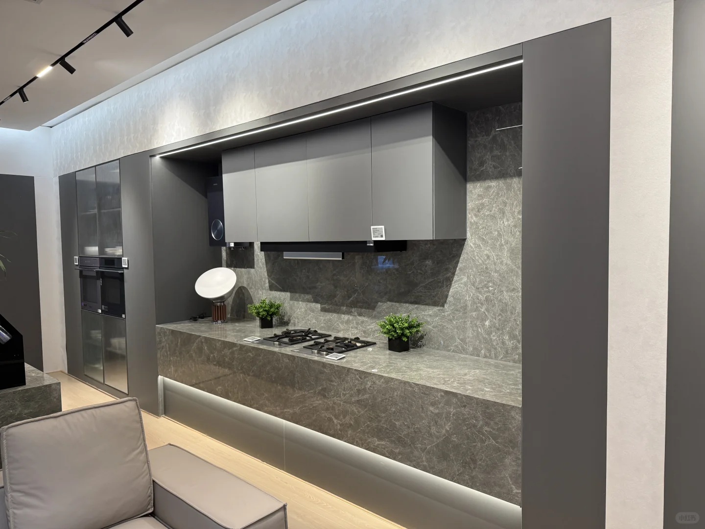 一站式购齐全屋家电。