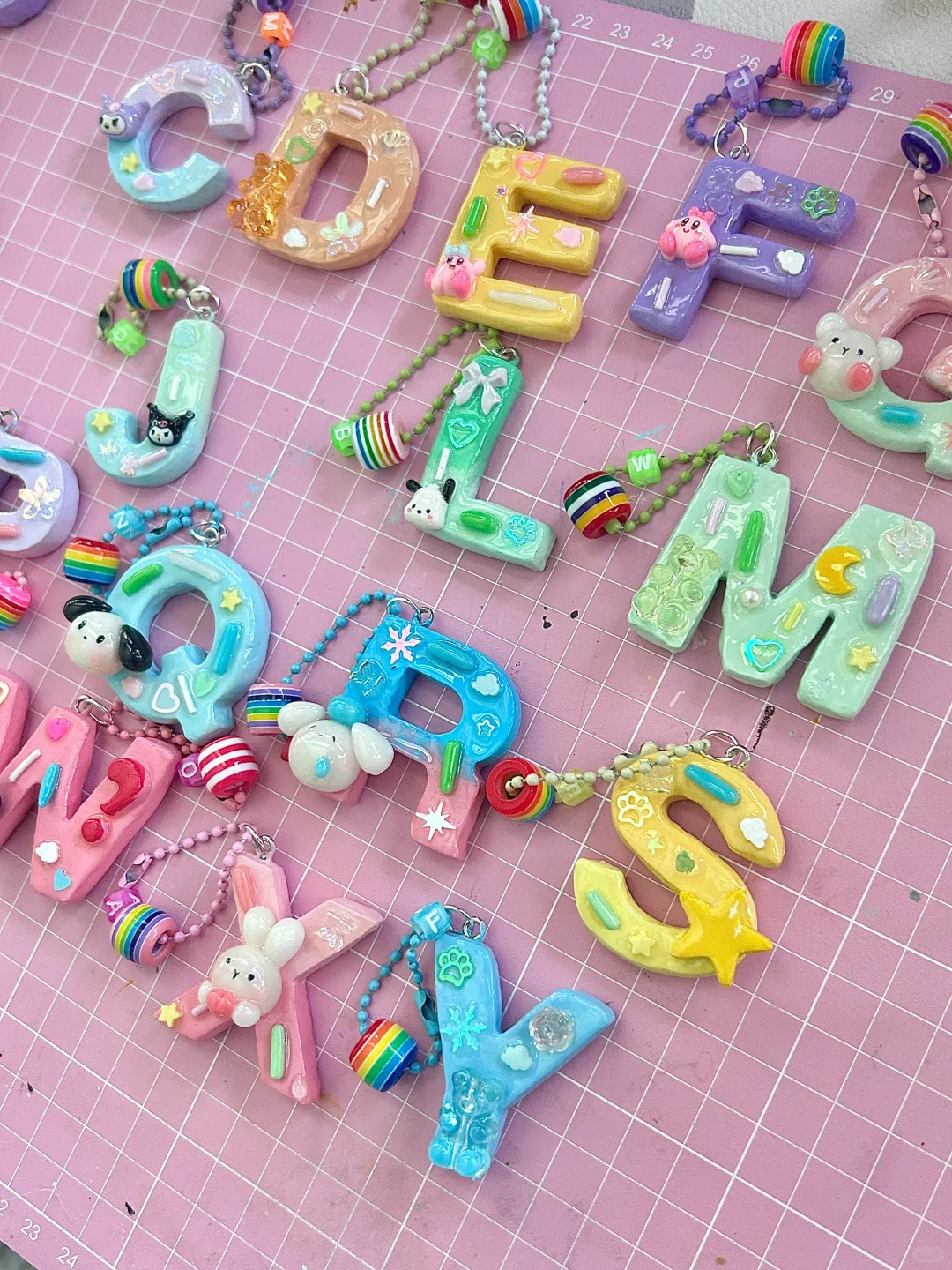 被追着问的字母粘土挂件✨ 独一无二超吸睛