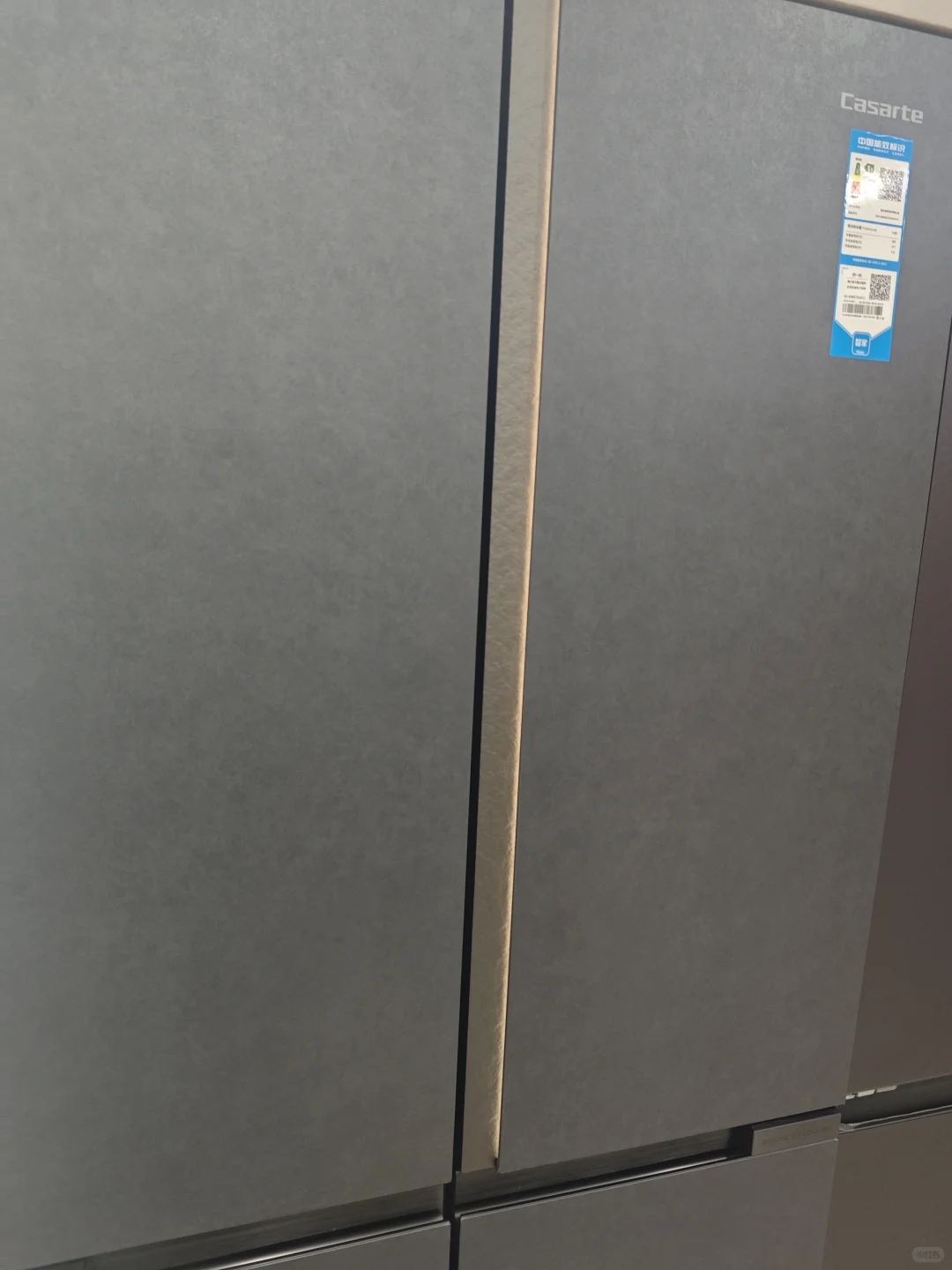 新品上市!卡萨帝致镜冰箱603和601
