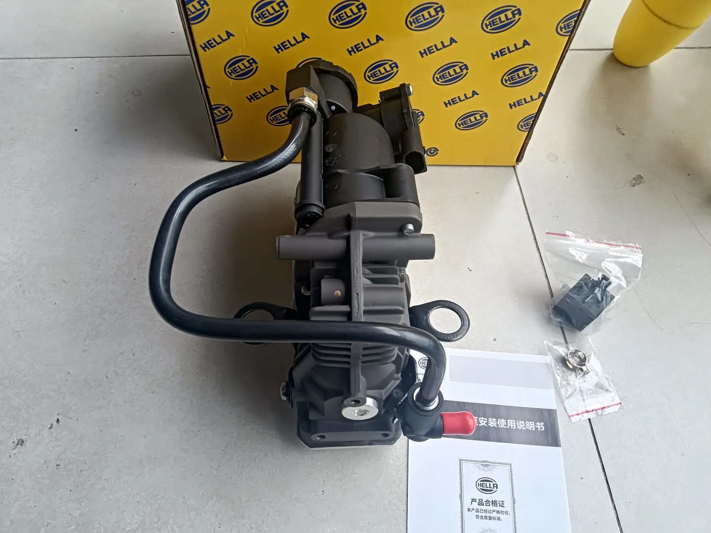 奔驰S 空气悬挂打气泵 德国品牌 海拉