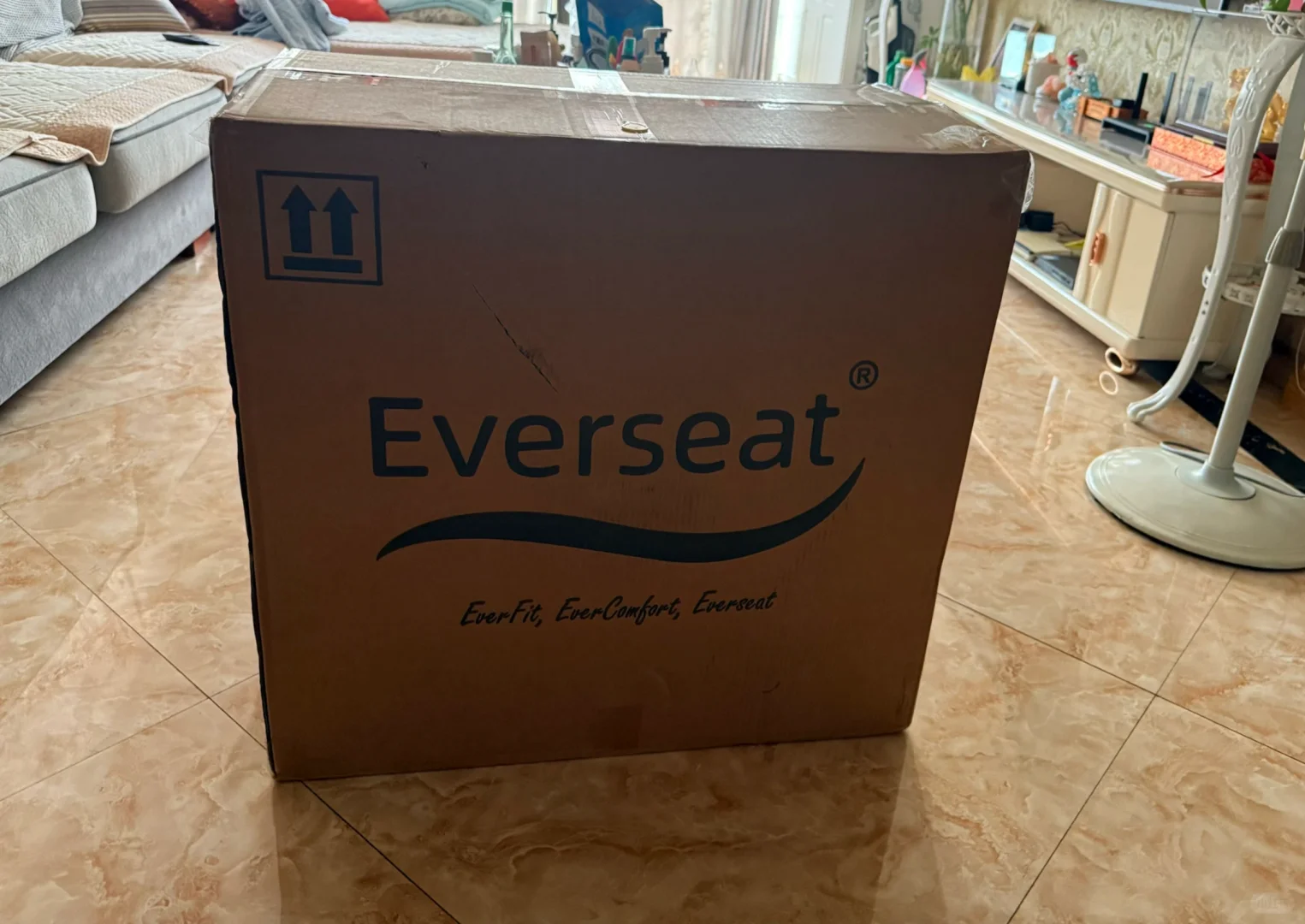 ? 700块买到千元配置!这款人体工学椅真的