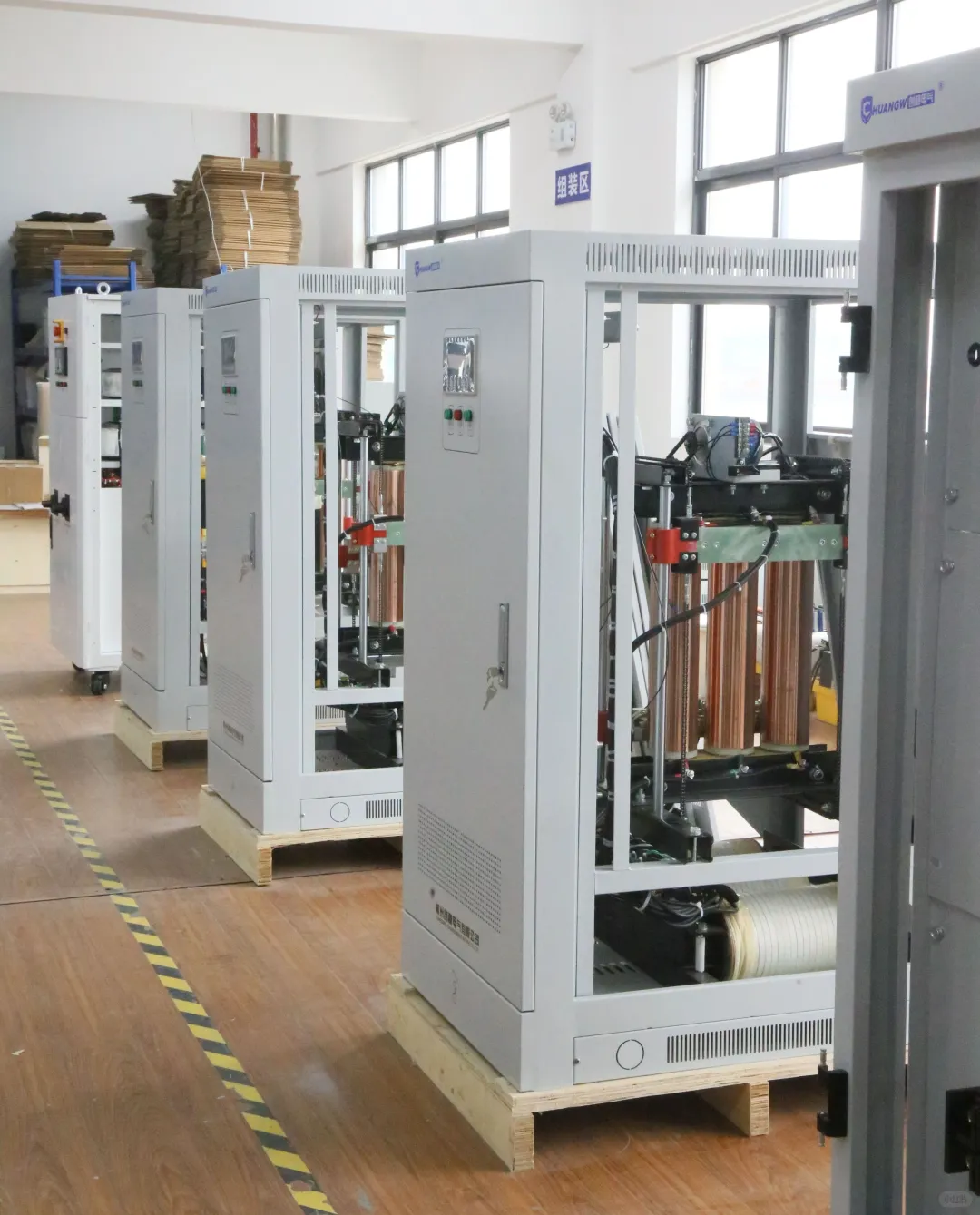 三相工业专用稳压器是什么?